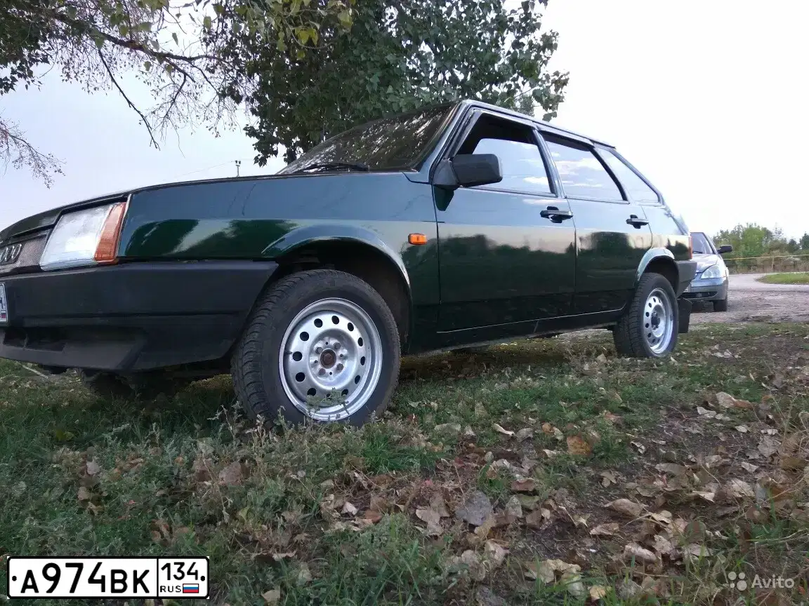 Фото автомобиля LADA 2109 SAMARA, 2004 — госномер М929АР761. Цвет: ТЕМНО ЗЕЛЕНЫЙ