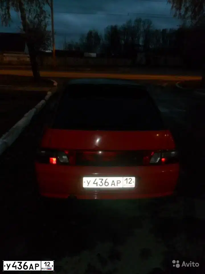 Фото автомобиля LADA 2112, 2007 — госномер М288ЕМ716. Цвет: Красный