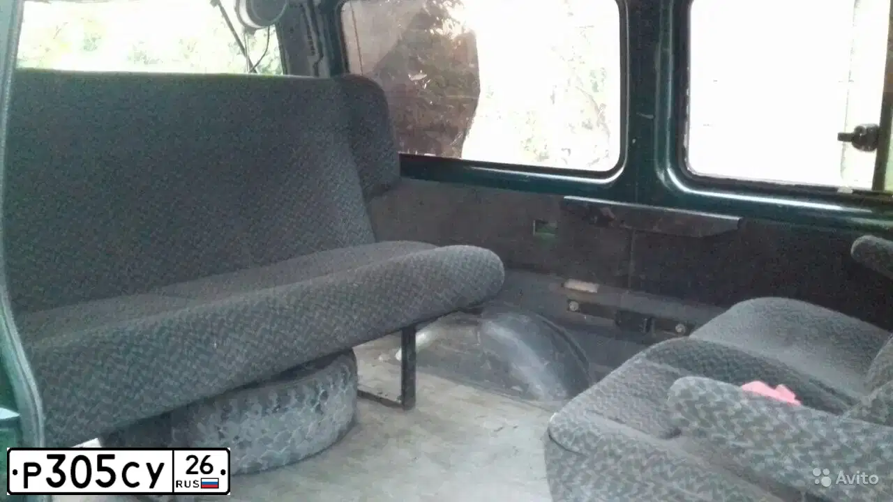 Фото автомобиля GAZ 2217 SOBOL, 2002 — госномер М927КТ761. Цвет: ЗЕЛЕНЫЙ САД