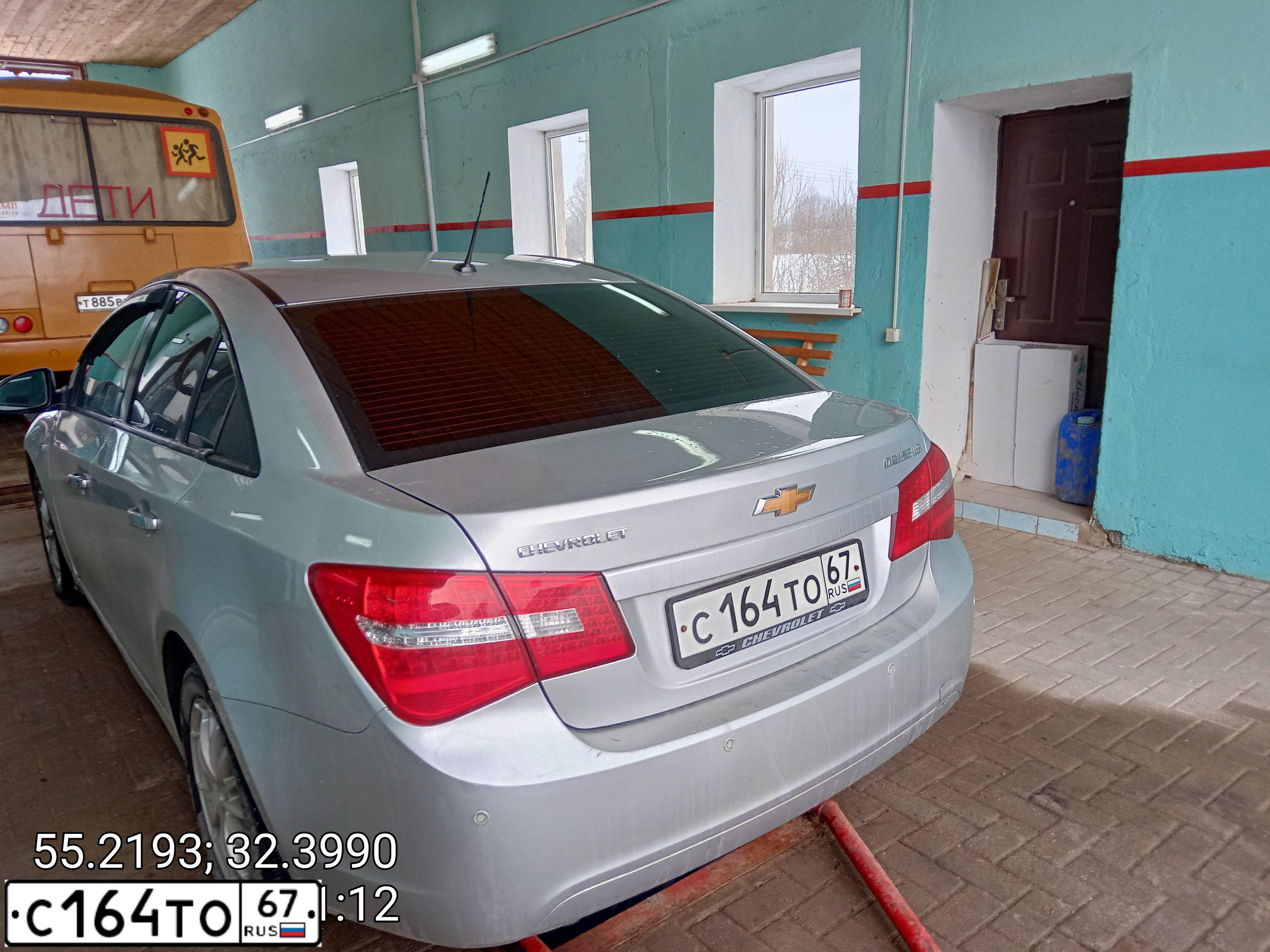 Фото автомобиля CHEVROLET CRUZE, 2009 — госномер О754КА750. Цвет: СЕРЕБРИСТЫЙ МЕТАЛЛИК