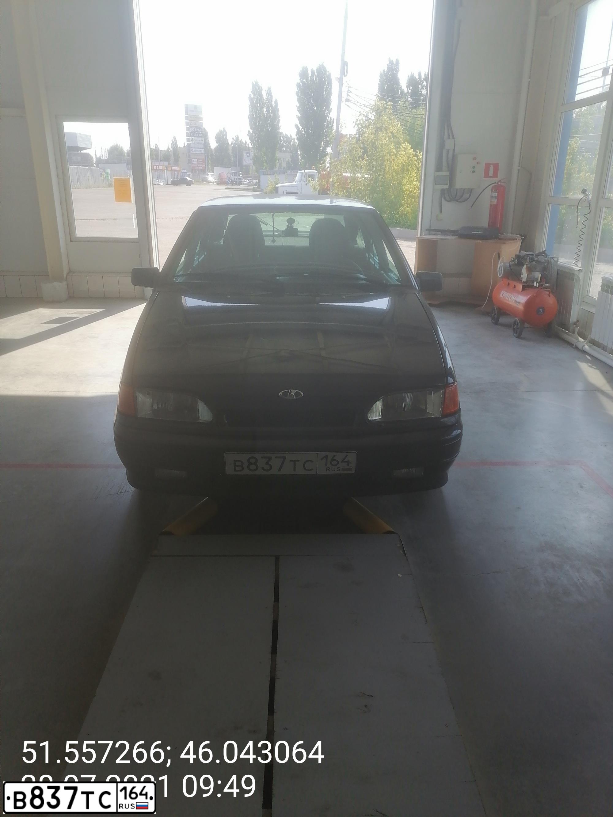 Фото автомобиля LADA 2114 SAMARA, 2006 — госномер В837ТС164. Цвет: ГРАФИТОВЫЙ МЕТАЛЛИК