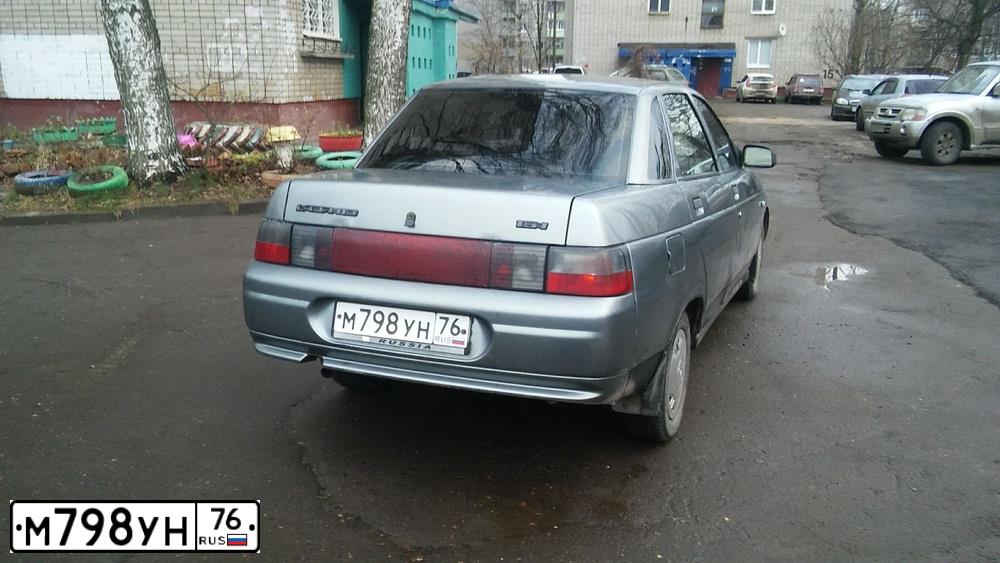 Фото автомобиля LADA 2110, 2005 — госномер М798УН76. Цвет: СЕРЫЙ