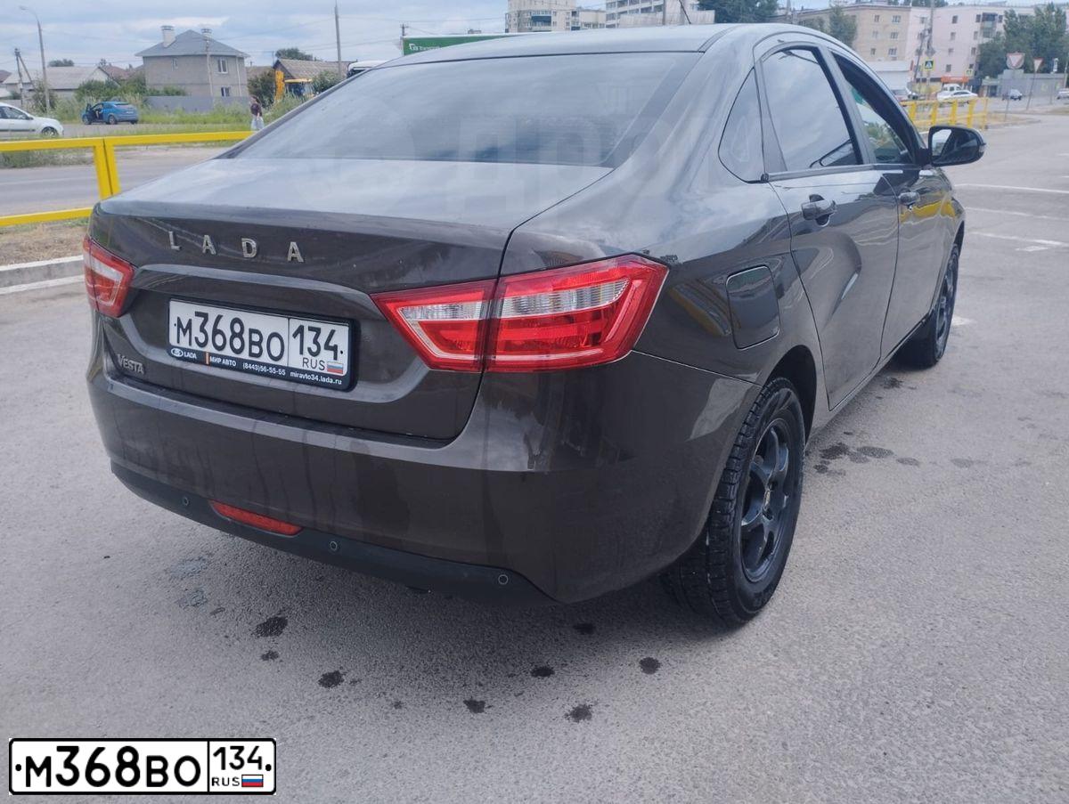 Фото автомобиля LADA VESTA, 2017 — госномер М368ВО134. Цвет: Коричневый