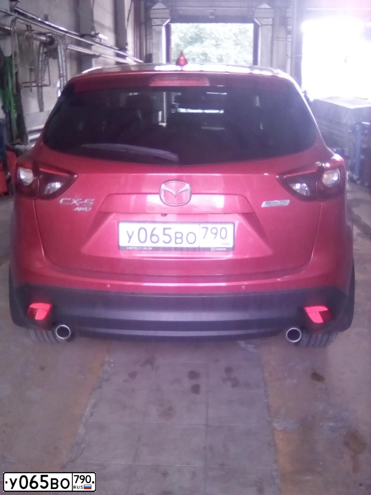 Фото автомобиля MAZDA CX-5, 2015 — госномер У662КО790. Цвет: КРАСНЫЙ