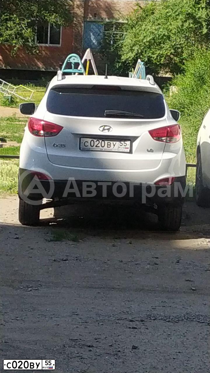 Фото автомобиля HYUNDAI IX35, 2015 — госномер С020ВУ55. Цвет: Белый