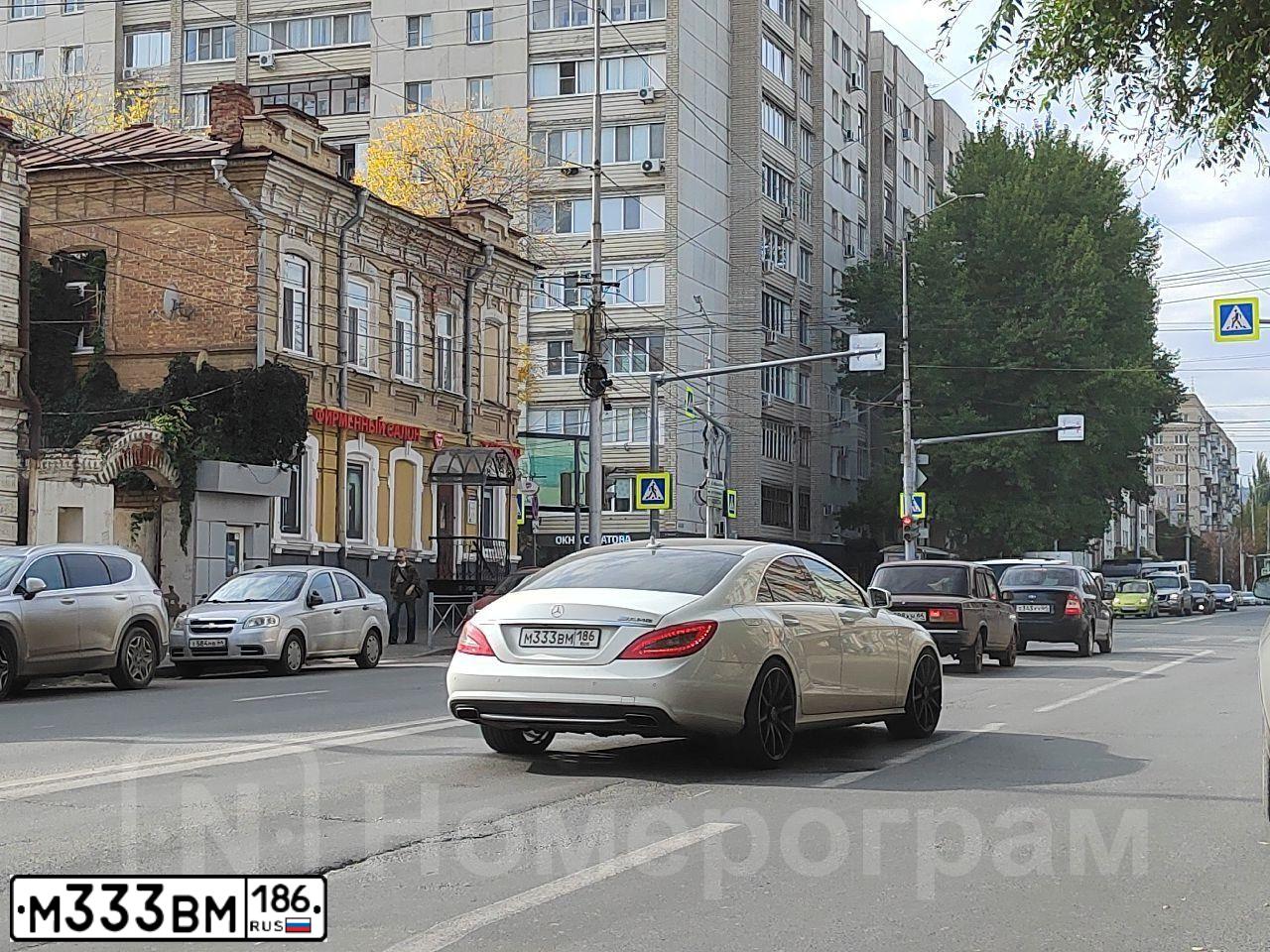 Фото автомобиля MERCEDES CLS-KLASSE, 2012 — госномер М582ВС977. Цвет: Белый
