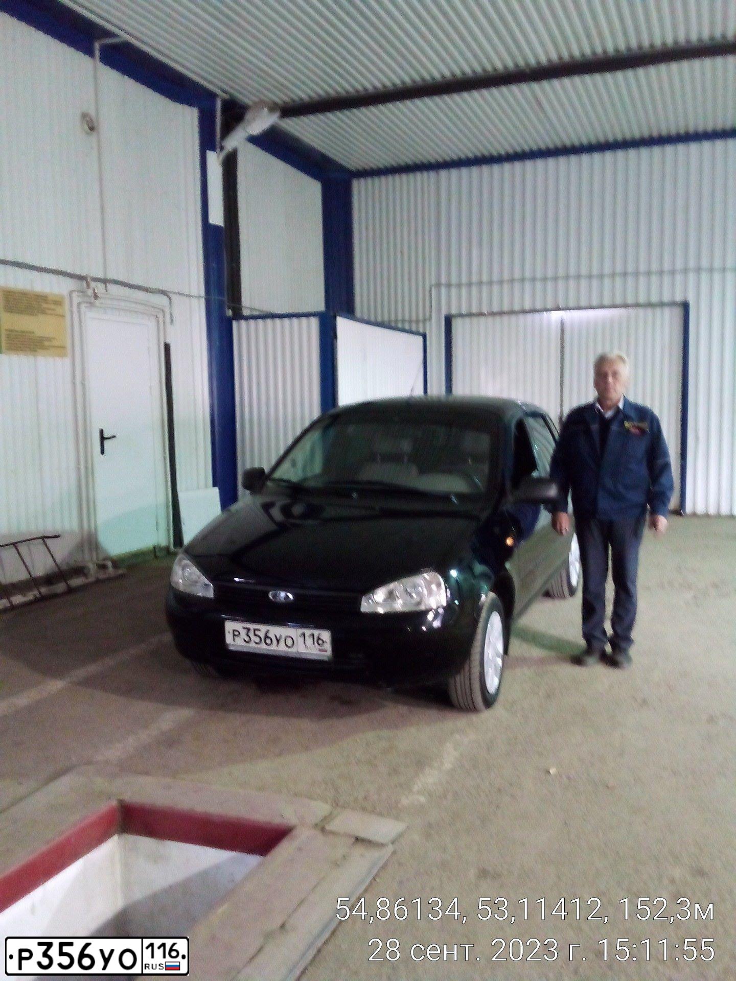Фото автомобиля LADA 1119 KALINA, 2012 — госномер Р356УО116. Цвет: СИНЕ-ЧЕРНЫЙ