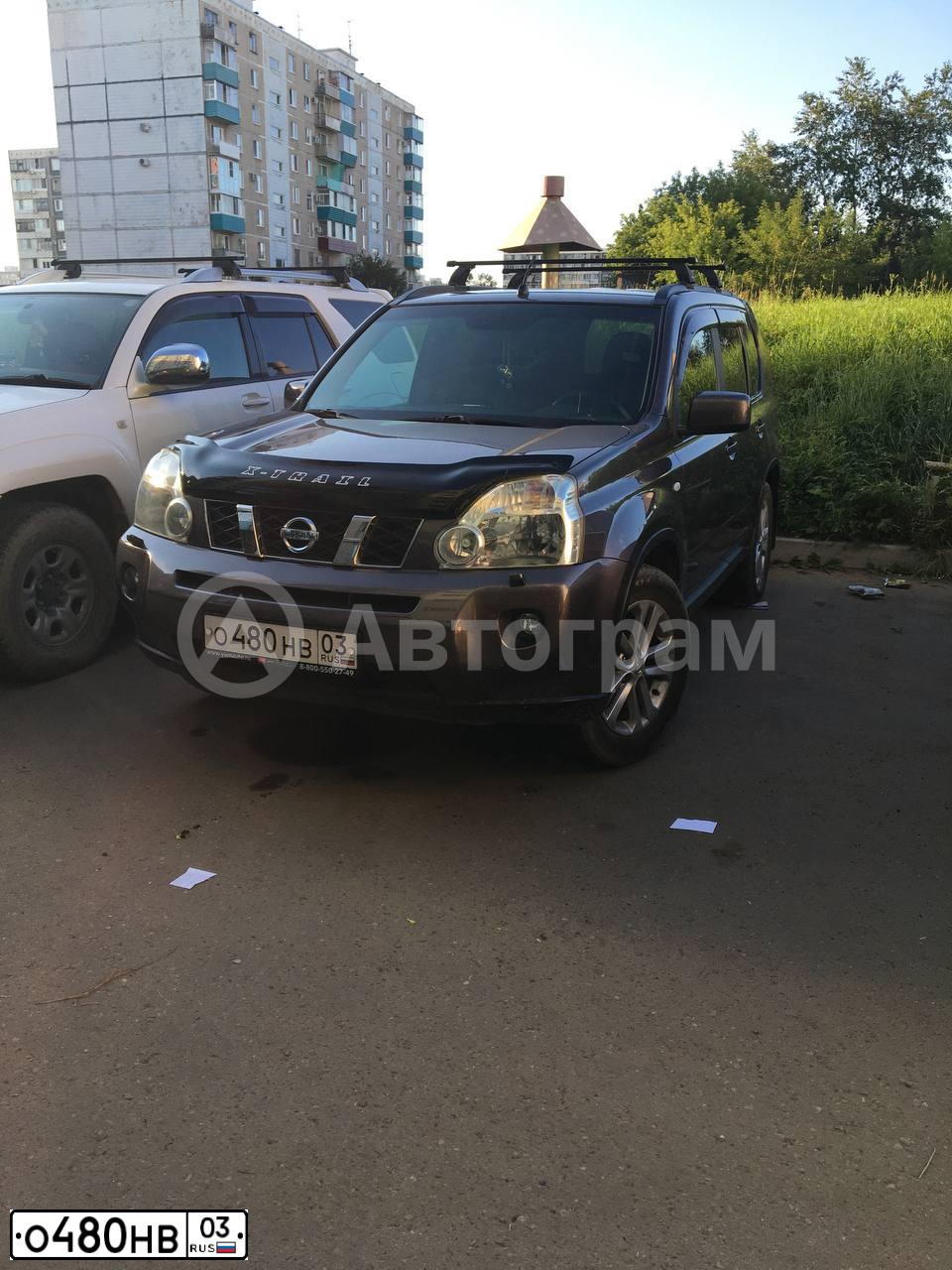 Фото автомобиля NISSAN X-TRAIL, 2010 — госномер А795РУ27. Цвет: СЕРО-СИРЕНЕВЫЙ