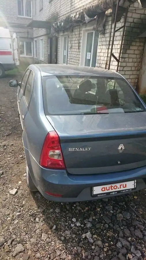 Фото автомобиля RENAULT LOGAN SR, 2010 — госномер А537ТА252. Цвет: синий