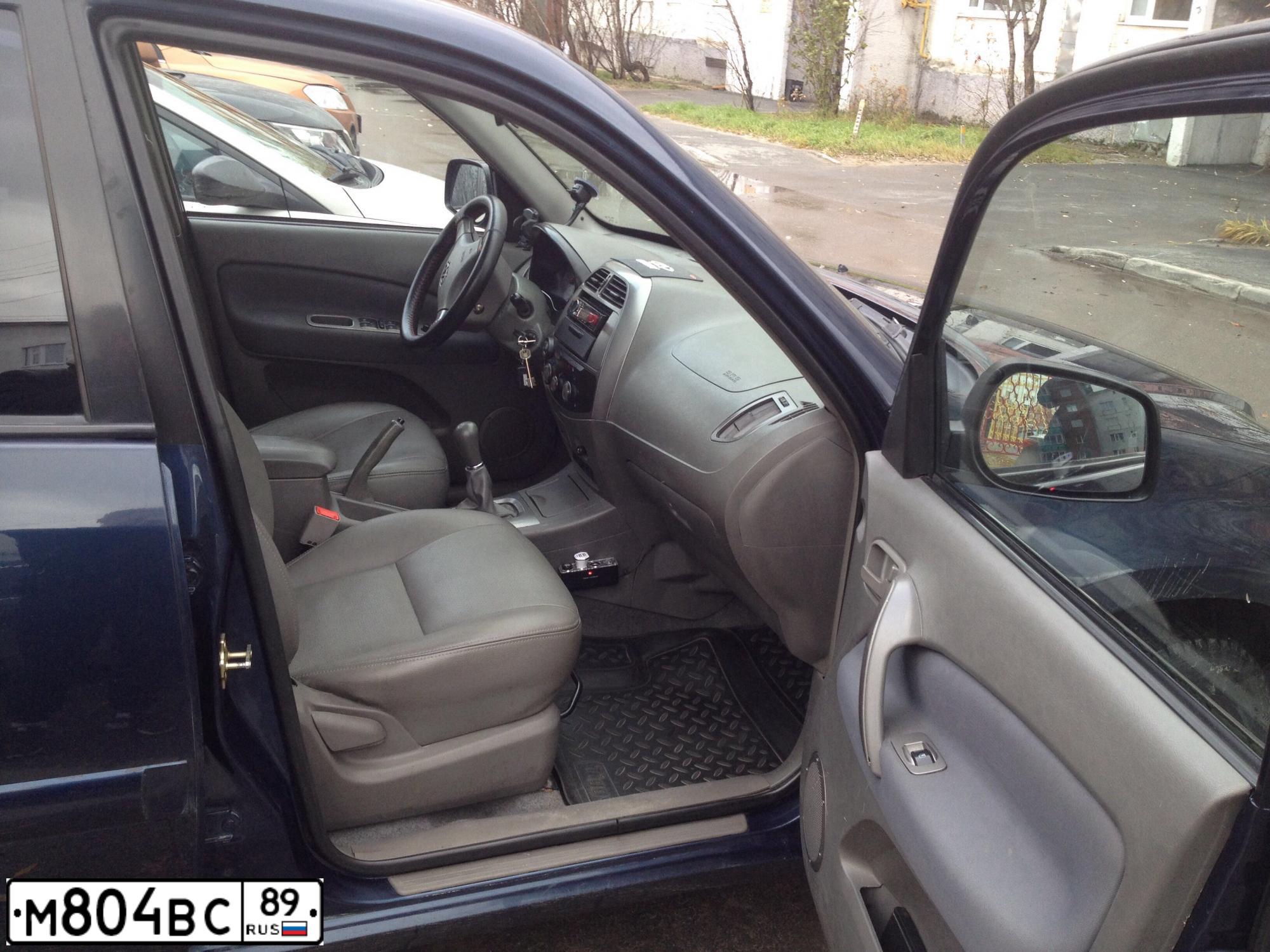Фото автомобиля CHERY TIGGO, 2006 — госномер М804ВС89. Цвет: ТЕМНО-СИНИЙ
