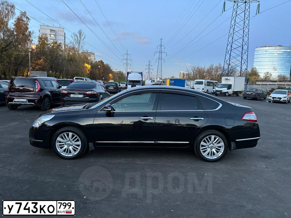 Фото автомобиля TOYOTA CAMRY, 2019 — госномер М998КР95. Цвет: СЕРЕБРИСТЫЙ МЕТАЛЛИК