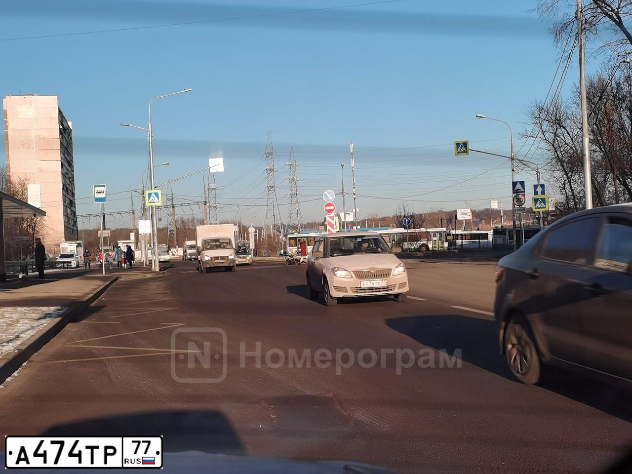Фото автомобиля OPEL KADETT, 1987 — госномер А474ТР77. Цвет: КРАСНЫЙ