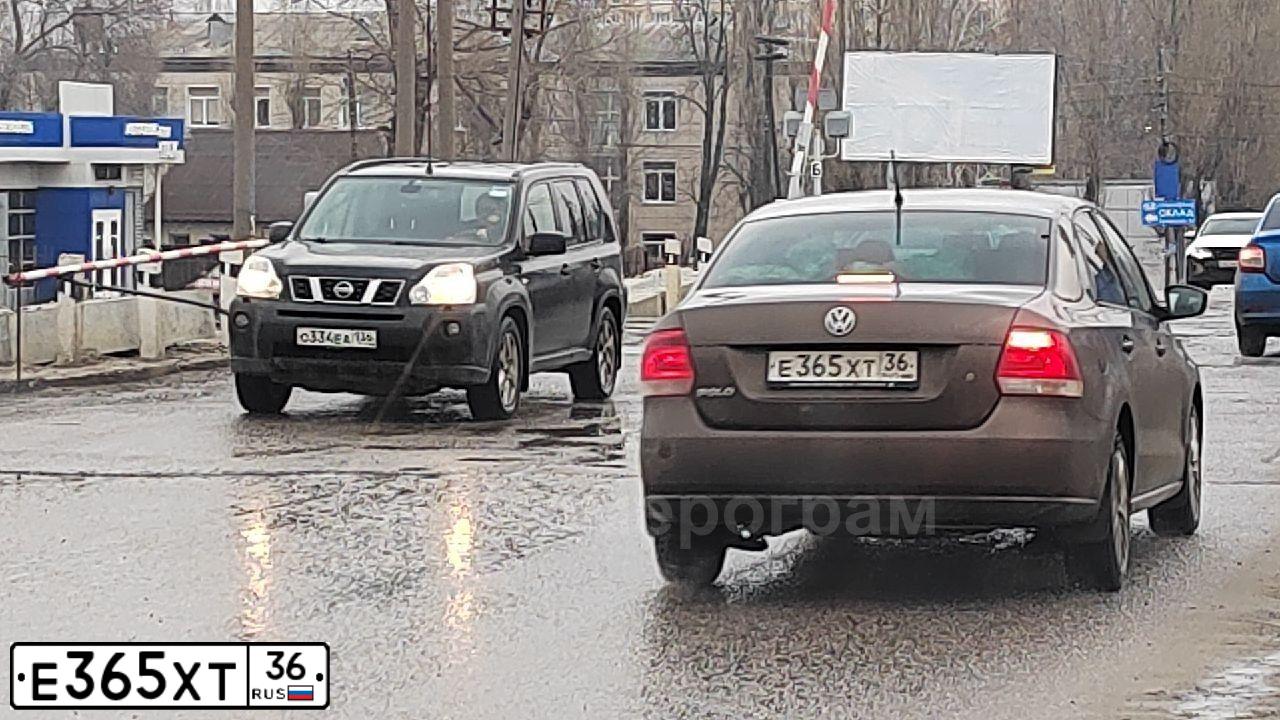 Фото автомобиля VOLKSWAGEN POLO, 2014 — госномер У758МН136. Цвет: Коричневый