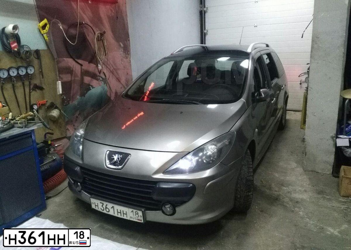 Фото автомобиля PEUGEOT T 307, 2006 — госномер К052МТ18. Цвет: СЕРЫЙ