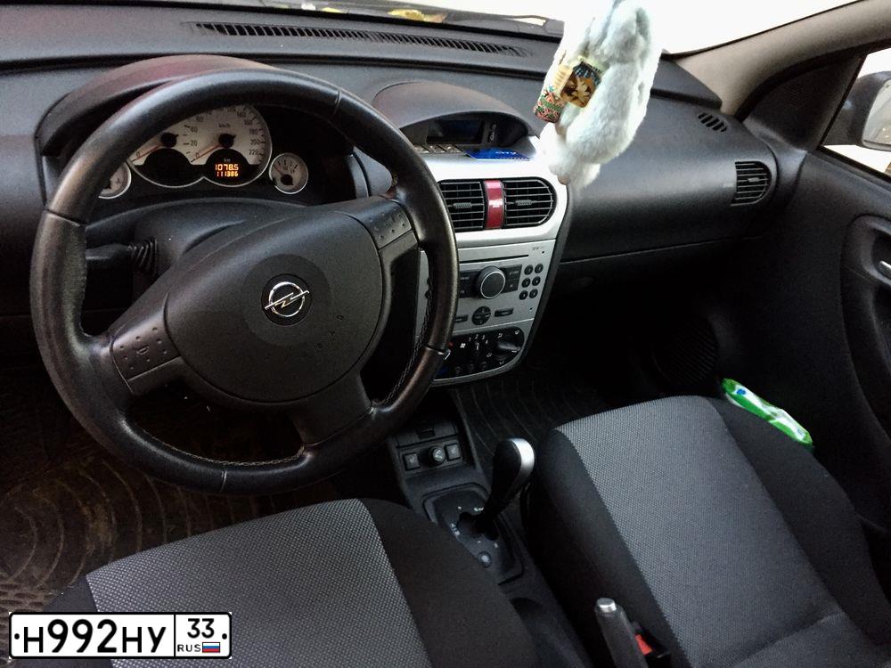 Фото автомобиля OPEL CORSA, 2006 — госномер Н992НУ33. Цвет: СВЕТЛО-ЗЕЛЕНЫЙ