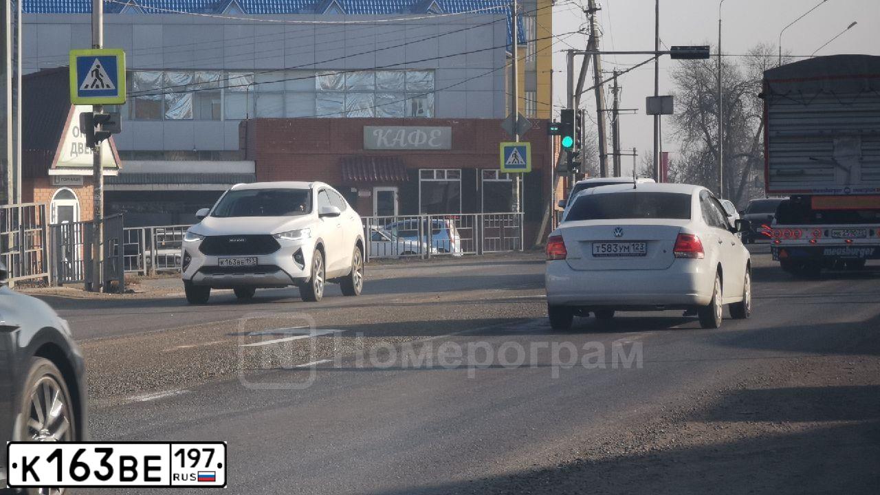 Фото автомобиля KIA MAGENTIS / OPTIMA, 2010 — госномер С218АТ250. Цвет: СЕРЕБРИСТЫЙ