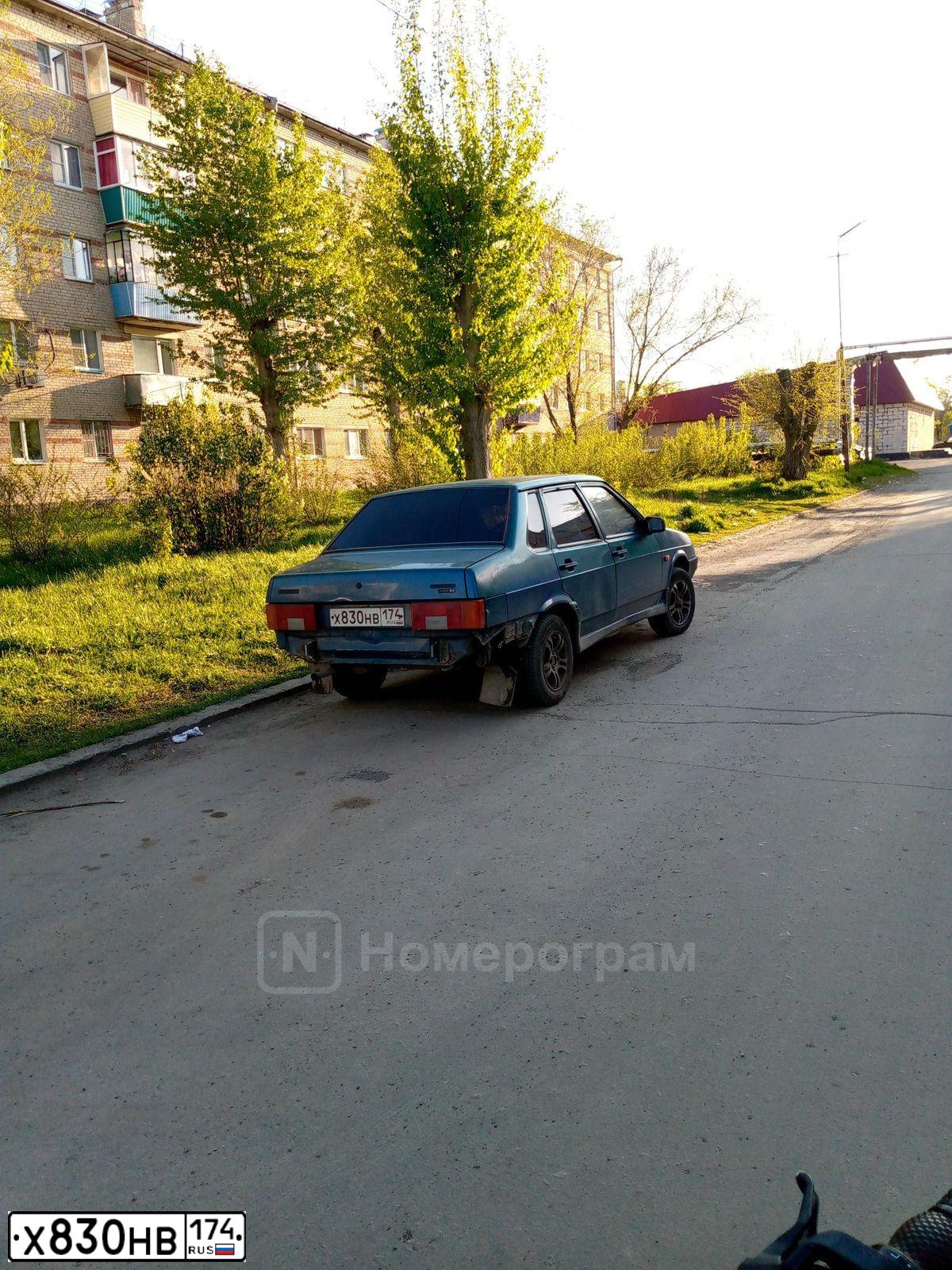 Фото автомобиля LADA 2109 SAMARA, 2004 — госномер Х830НВ174. Цвет: Сине-зеленый
