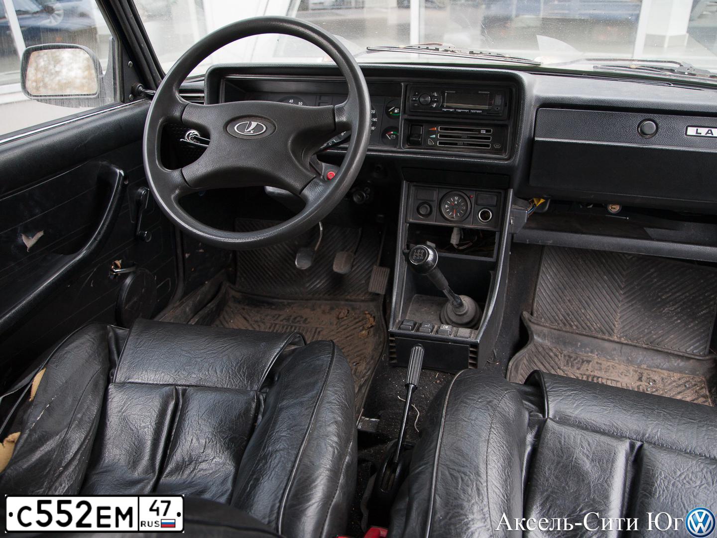 Фото автомобиля LADA 2107, 2006 — госномер С552ЕМ47. Цвет: СИНИЙ