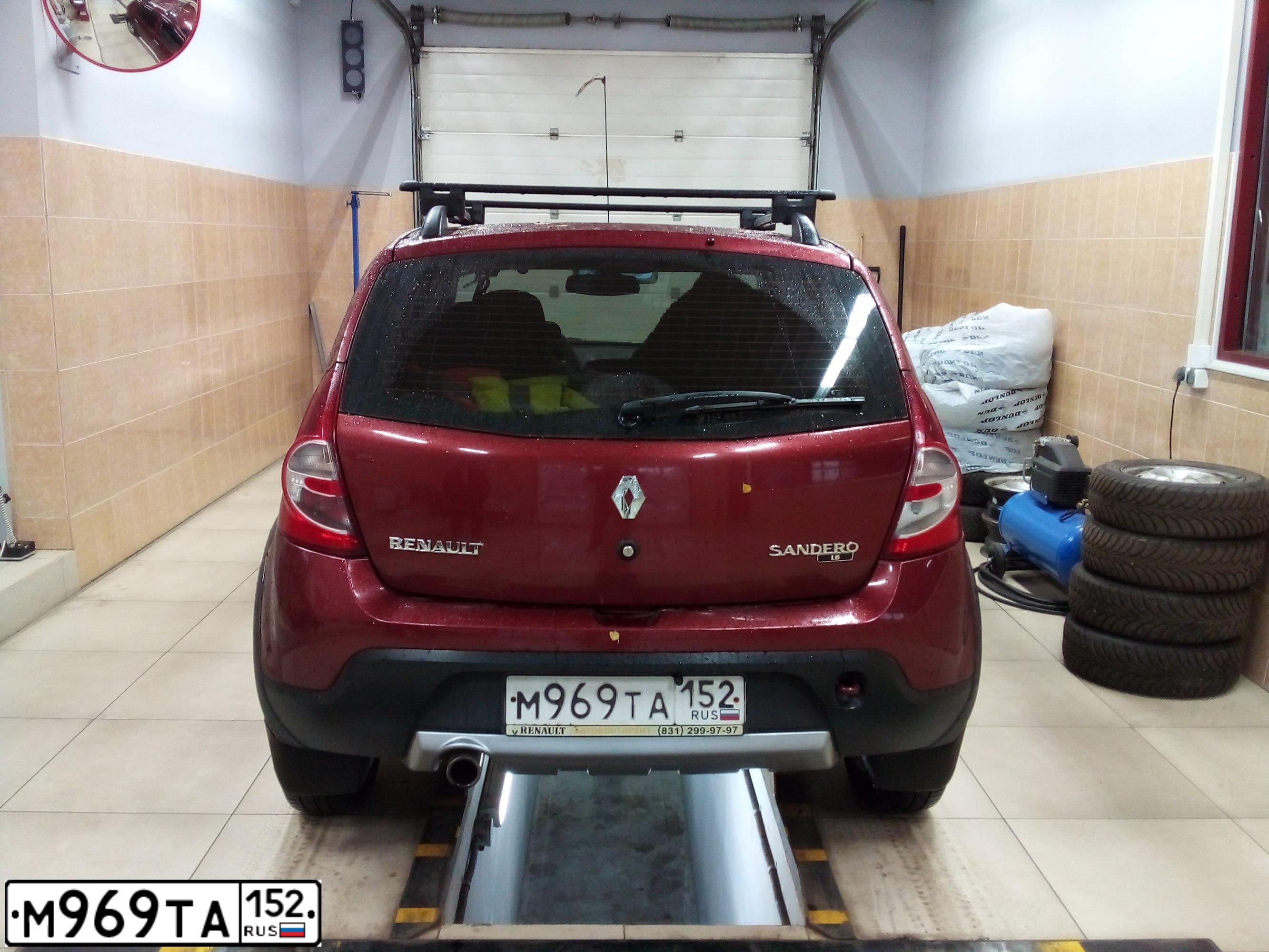 Фото автомобиля ОПЕЛЬ ASTRA GTC P-J/SW, 2013 — госномер У228МА152. Цвет: Красный