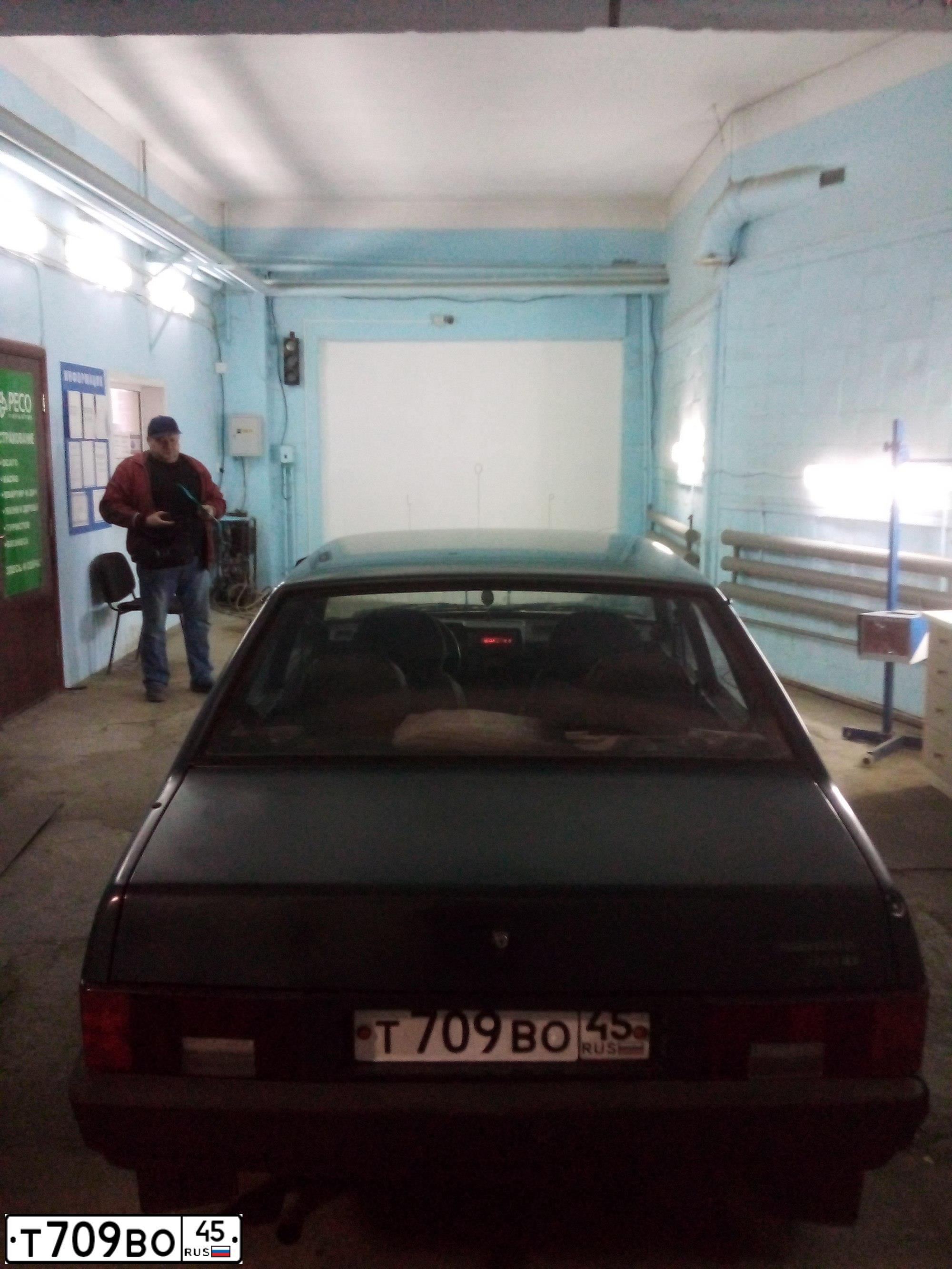 Фото автомобиля LADA 2109 SAMARA, 1999 — госномер Т709ВО45. Цвет: СИНЕ ЗЕЛЕНЫЙ