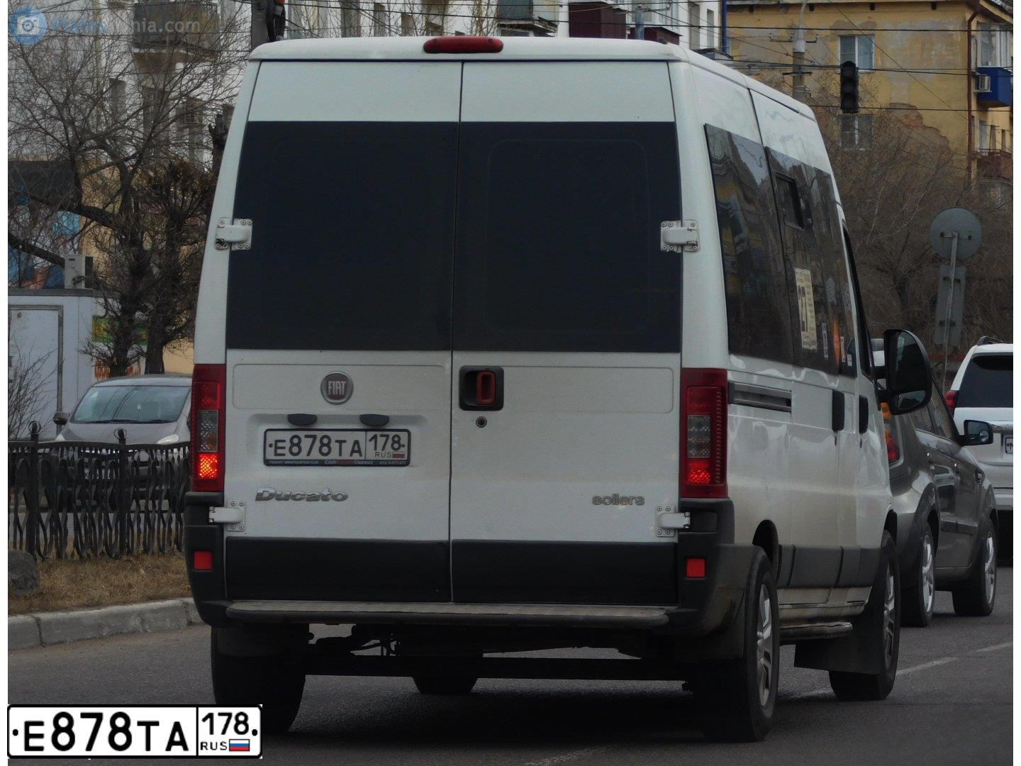 Фото автомобиля FIAT DUCATO, 2011 — госномер Е878ТА178. Цвет: БЕЛЫЙ