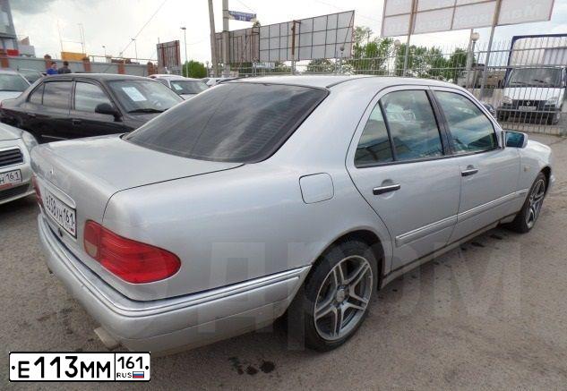 Фото автомобиля LADA 2170 PRIORA, 2007 — госномер Е113ММ161. Цвет: СЕРЕБРИСТО ГОЛУБОЙ