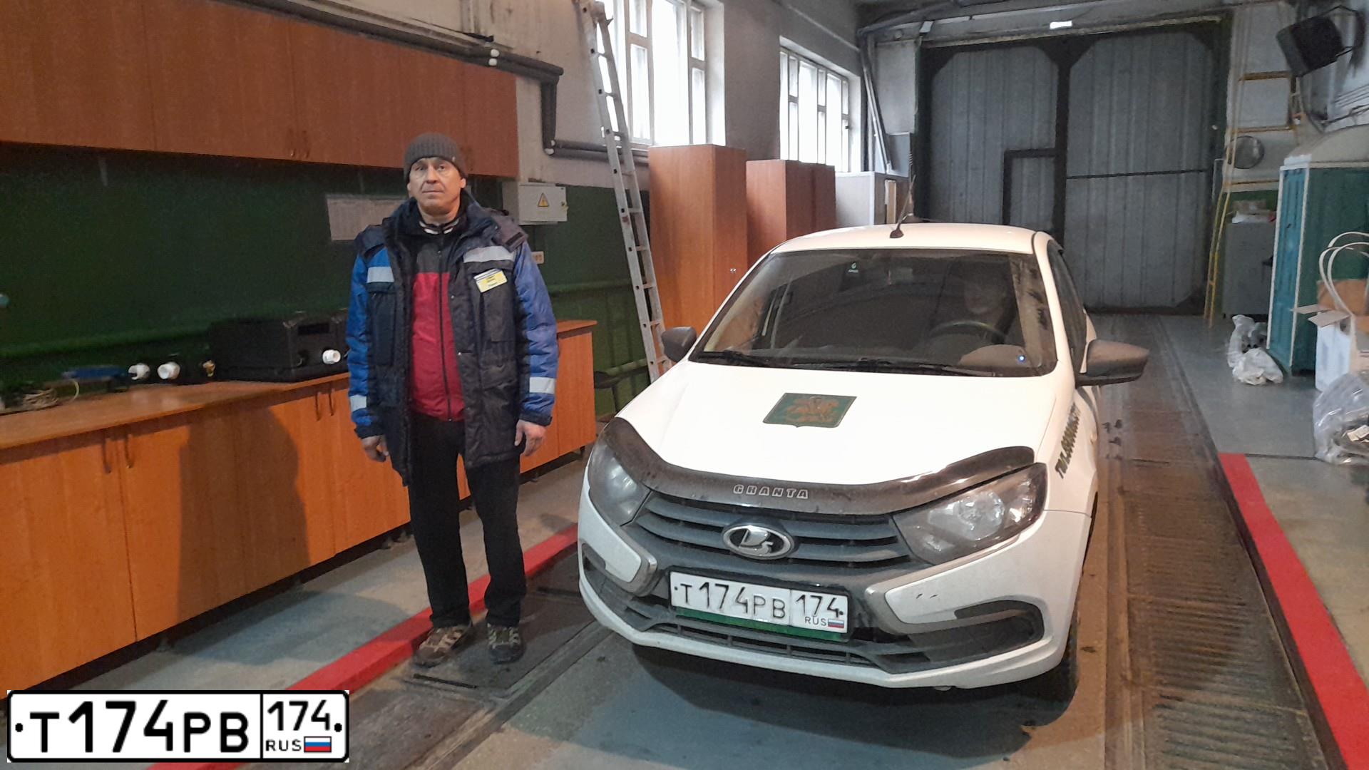 Фото автомобиля LADA 2172 PRIORA, 2012 — госномер В120ВЕ09. Цвет: СЕРО-СИНИЙ