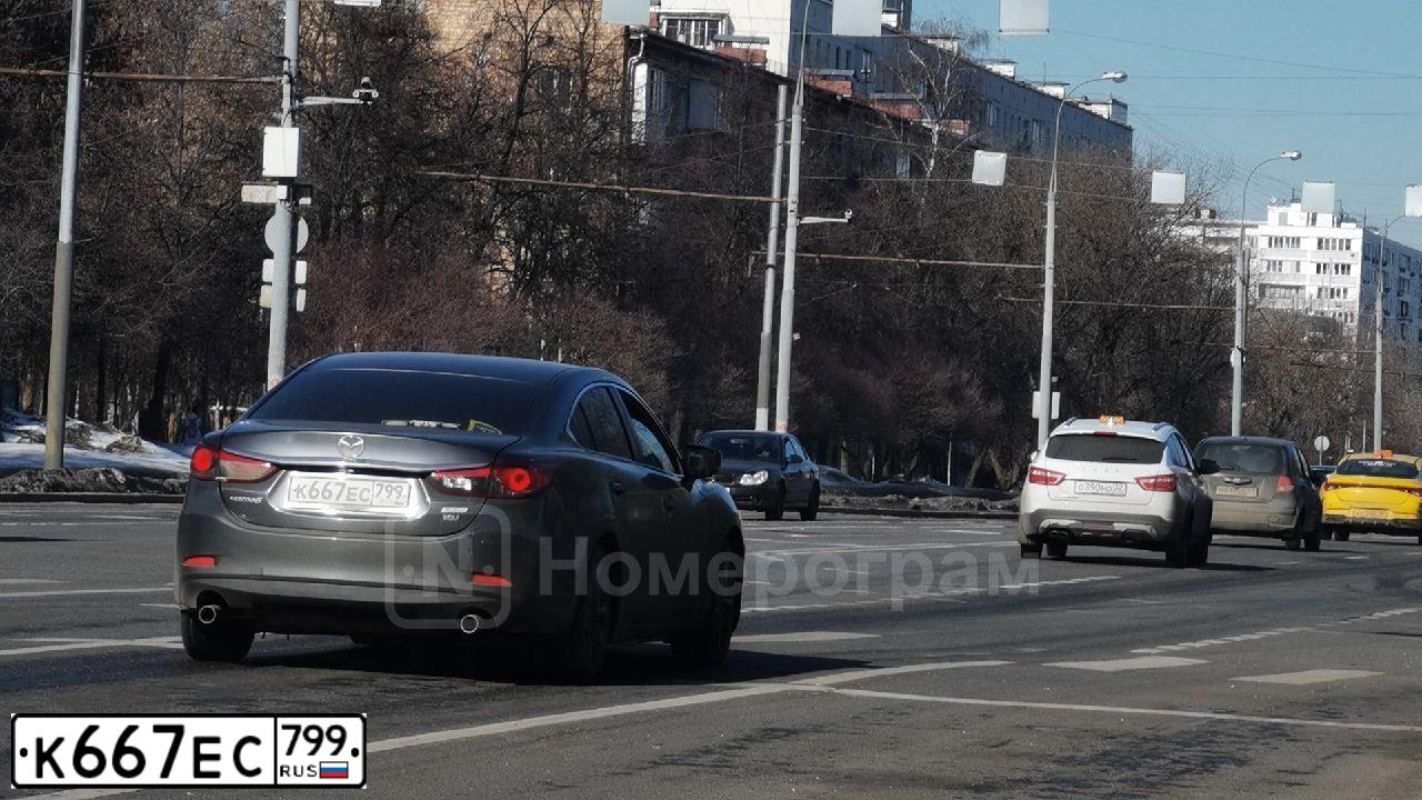 Фото автомобиля MAZDA 6, 2018 — госномер К667ЕС799. Цвет: ТЕМНО-СЕРЫЙ