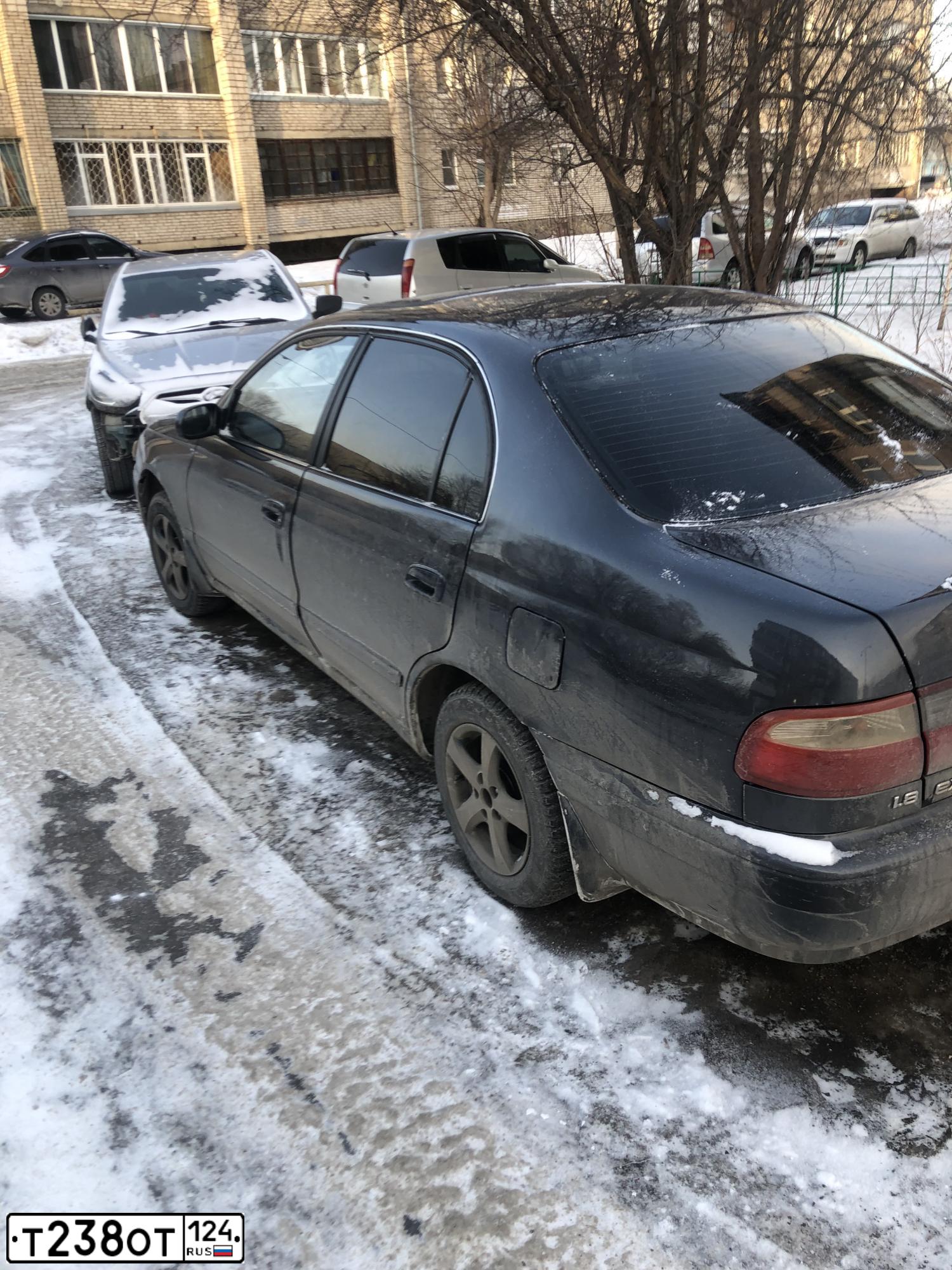 Фото автомобиля TOYOTA CORONA, 1995 — госномер Н634УР124