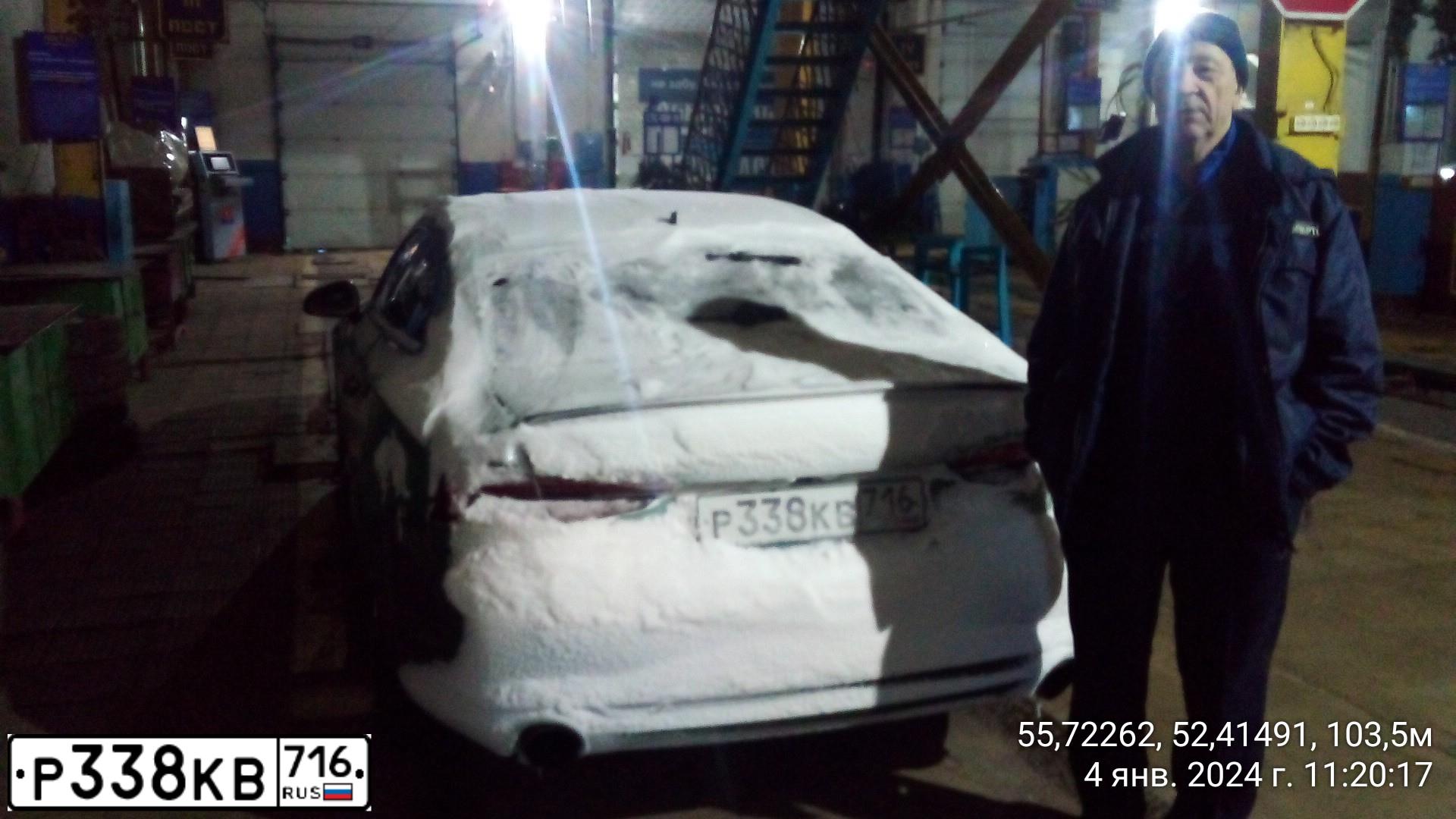 Фото автомобиля AUDI A5, 2017 — госномер Р338КВ716. Цвет: ЗЕЛЕНЫЙ