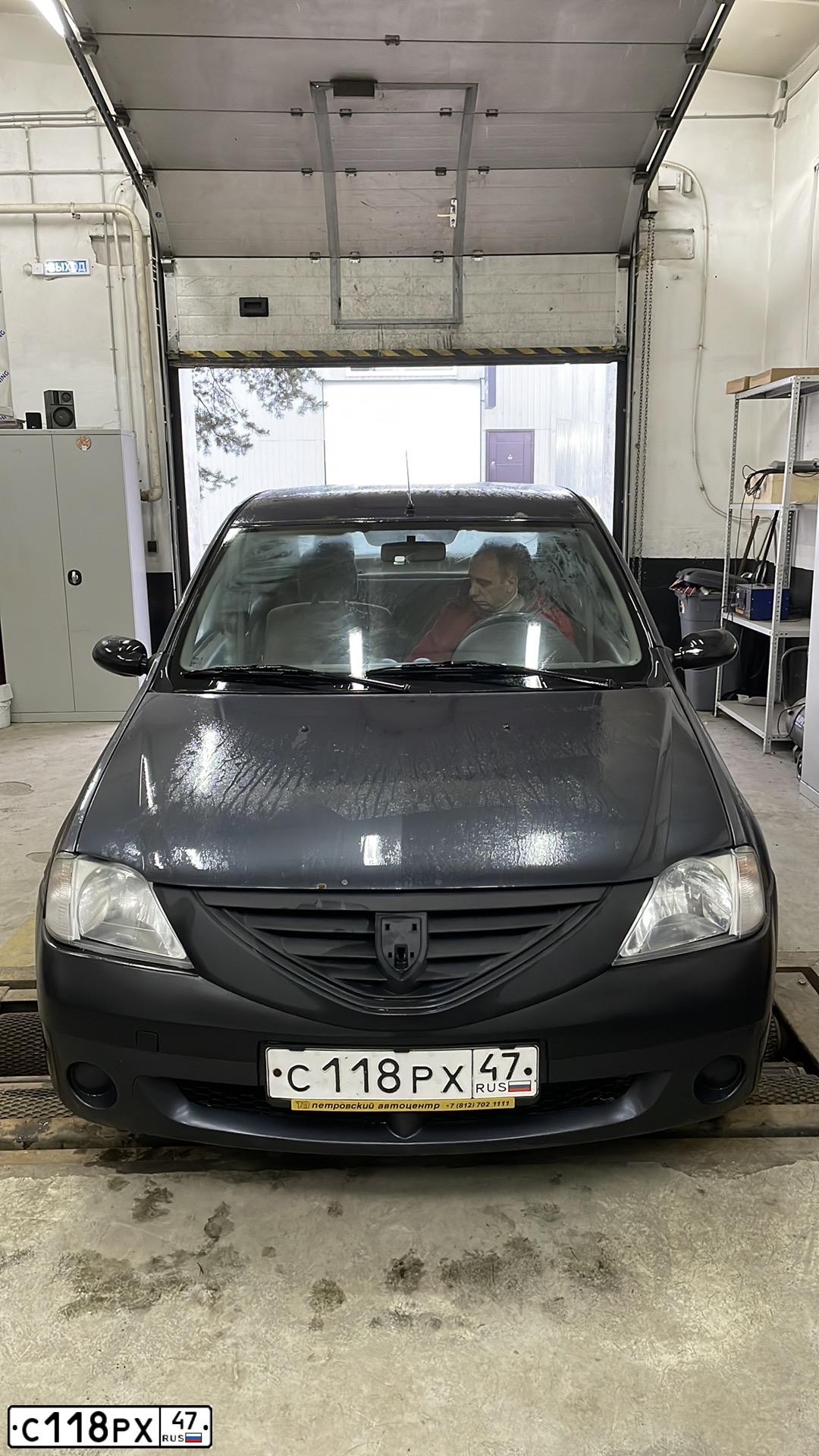 Фото автомобиля RENAULT LOGAN, 2007 — госномер Р080ХМ40. Цвет: ТЕМНО-СЕРЫЙ