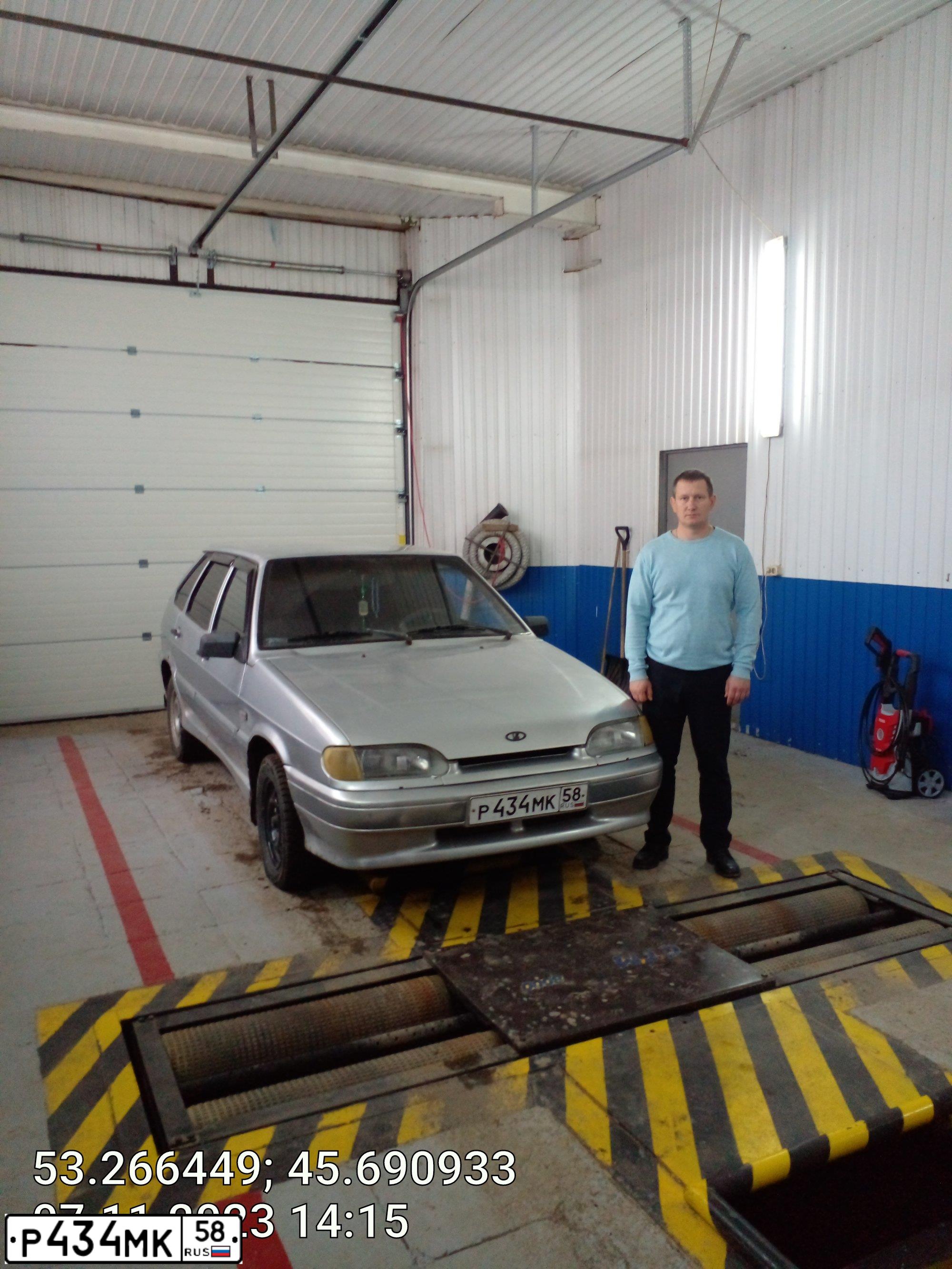 Фото автомобиля LADA 2114, 2007 — госномер Е031ЕР181