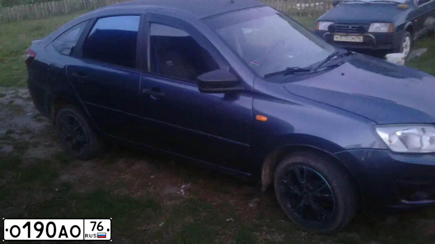 Фото автомобиля LADA 2191 GRANTA, 2014 — госномер О190АО76. Цвет: СИНИЙ