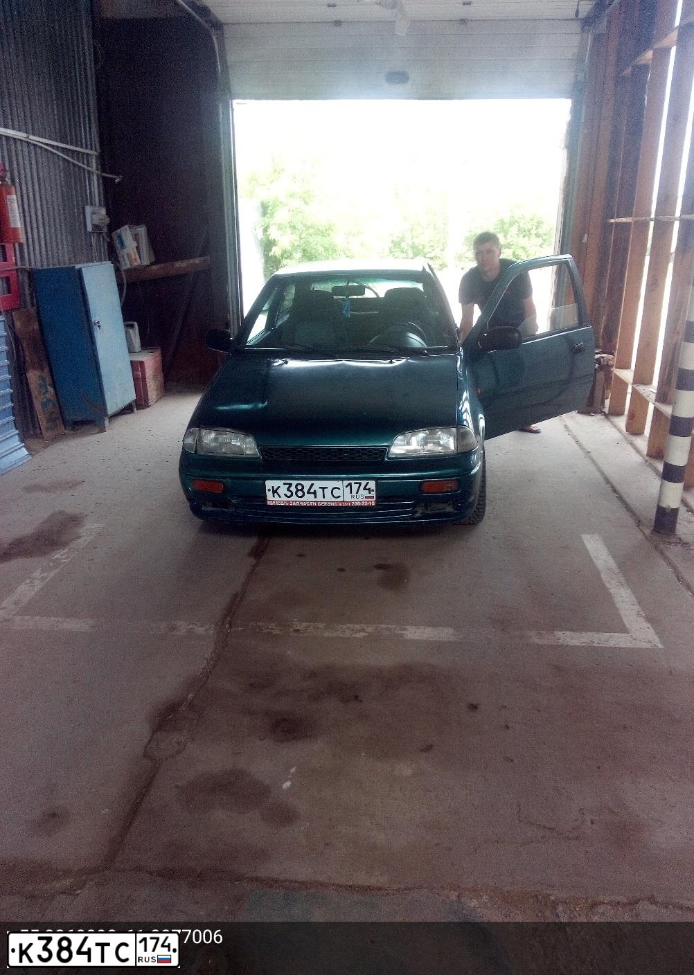 Фото автомобиля SUZUKI SWIFT, 1994 — госномер Е366КО174. Цвет: ЗЕЛЕНЫЙ