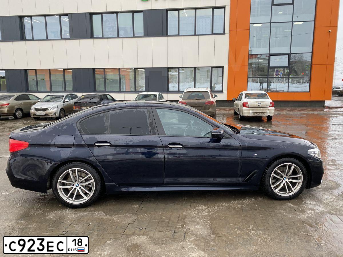 Фото автомобиля BMW SERIE 5, 2017 — госномер У770ХС43. Цвет: ЧЕРНЫЙ