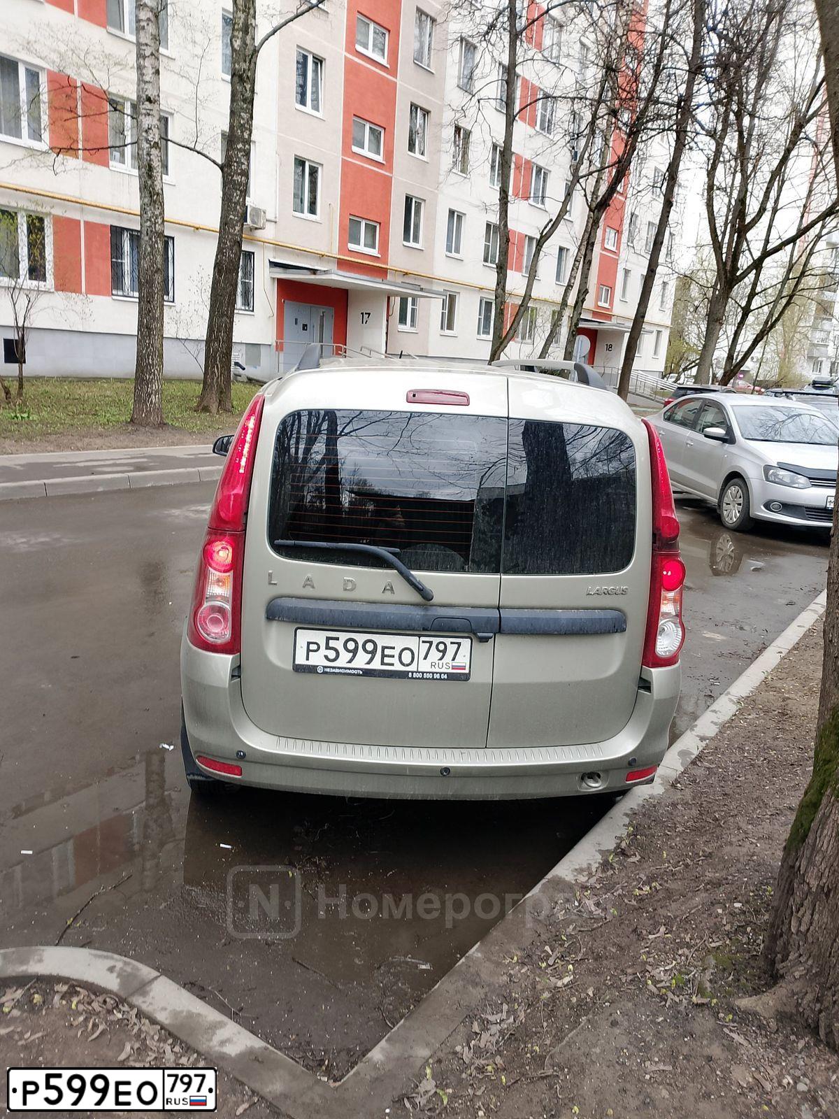Фото автомобиля VAZ ЛАДА ЛАРГУС KS045L, 2021 — госномер Р599ЕО797. Цвет: СЕРЫЙ
