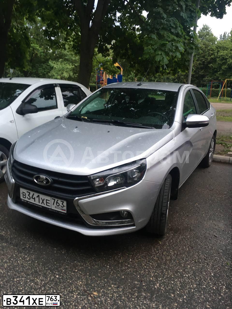 Фото автомобиля LADA VESTA, 2020 — госномер В341ХЕ763. Цвет: СЕРЫЙ