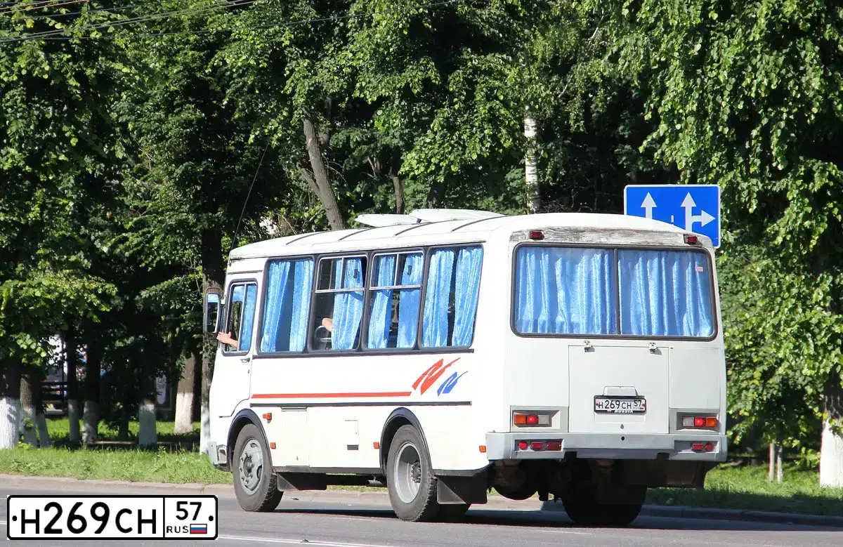 Фото автомобиля PAZ 3205, 2012 — госномер Н269СН57. Цвет: Белый
