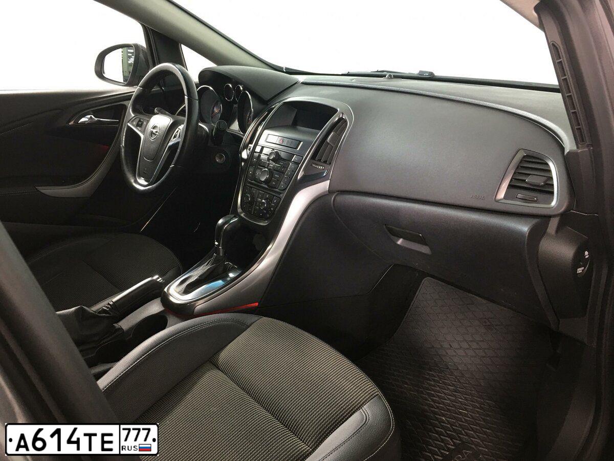 Фото автомобиля OPEL ASTRA, 2011 — госномер В695СХ69. Цвет: СЕРЫЙ МЕТАЛЛИК