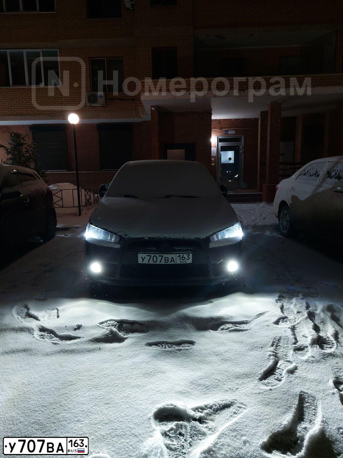 Фото автомобиля MITSUBISHI LANCER, 2012 — госномер У707ВА163. Цвет: ЧЕРНЫЙ