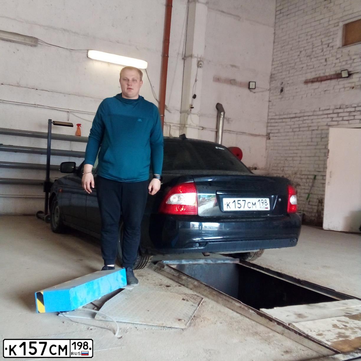 Фото автомобиля LADA 2170 PRIORA, 2007 — госномер К157СМ198. Цвет: ГРАФИТОВЫЙ МЕТАЛЛИК