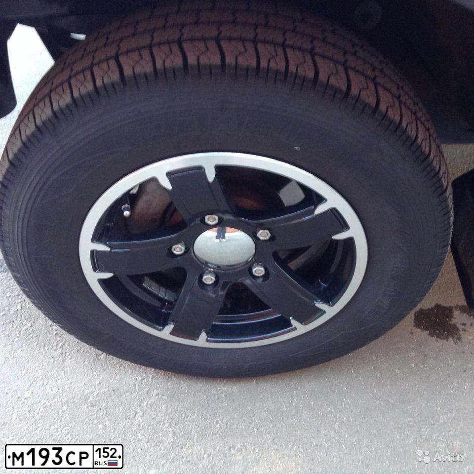 Фото автомобиля CHEVROLET NIVA, 2013 — госномер В404АР76. Цвет: ЧЕРНО-СИНИЙ МЕТАЛЛИК
