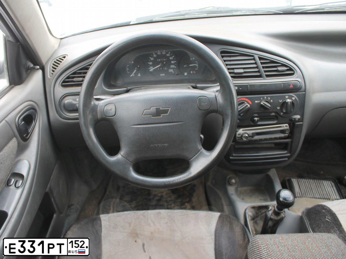 Фото автомобиля CHEVROLET LANOS, 2006 — госномер Е331РТ152. Цвет: СЕРЕБРИСТО-СЕРЫЙ
