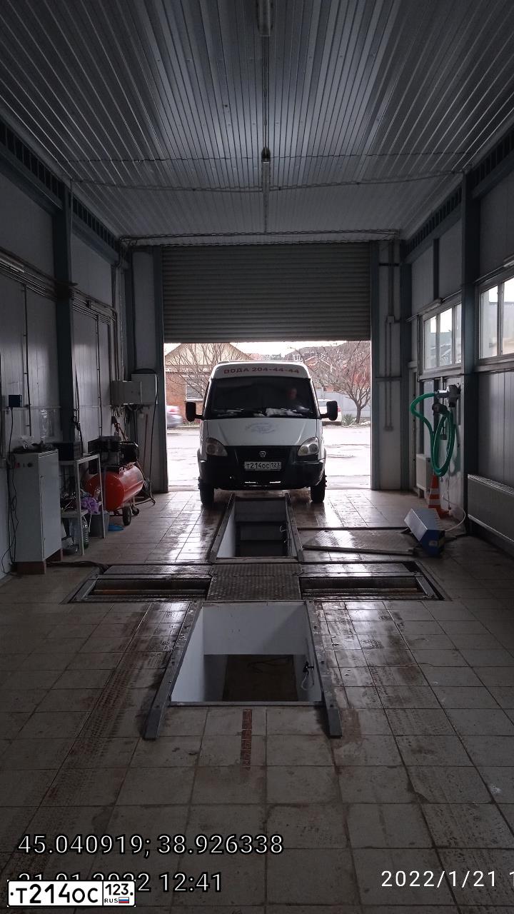 Фото автомобиля HYUNDAI CRETA, 2016 — госномер Т214ОС123. Цвет: БЕЛЫЙ