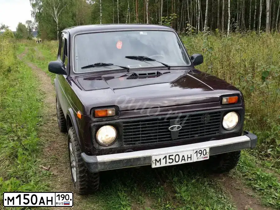 Фото автомобиля VAZ 2105 LADA, 2001 — госномер У656РМ99. Цвет: сине-зеленый