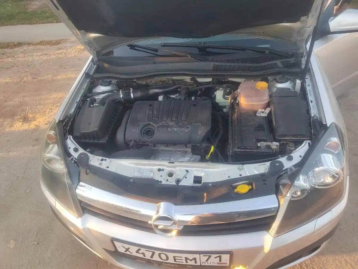 Фото автомобиля OPEL ASTRA, 2006 — госномер Х470ЕМ71. Цвет: БЕЖЕВЫЙ