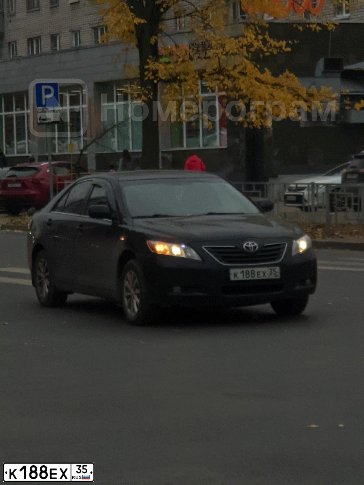 Фото автомобиля TOYOTA CAMRY, 2008 — госномер М531РС35. Цвет: ЧЕРНЫЙ