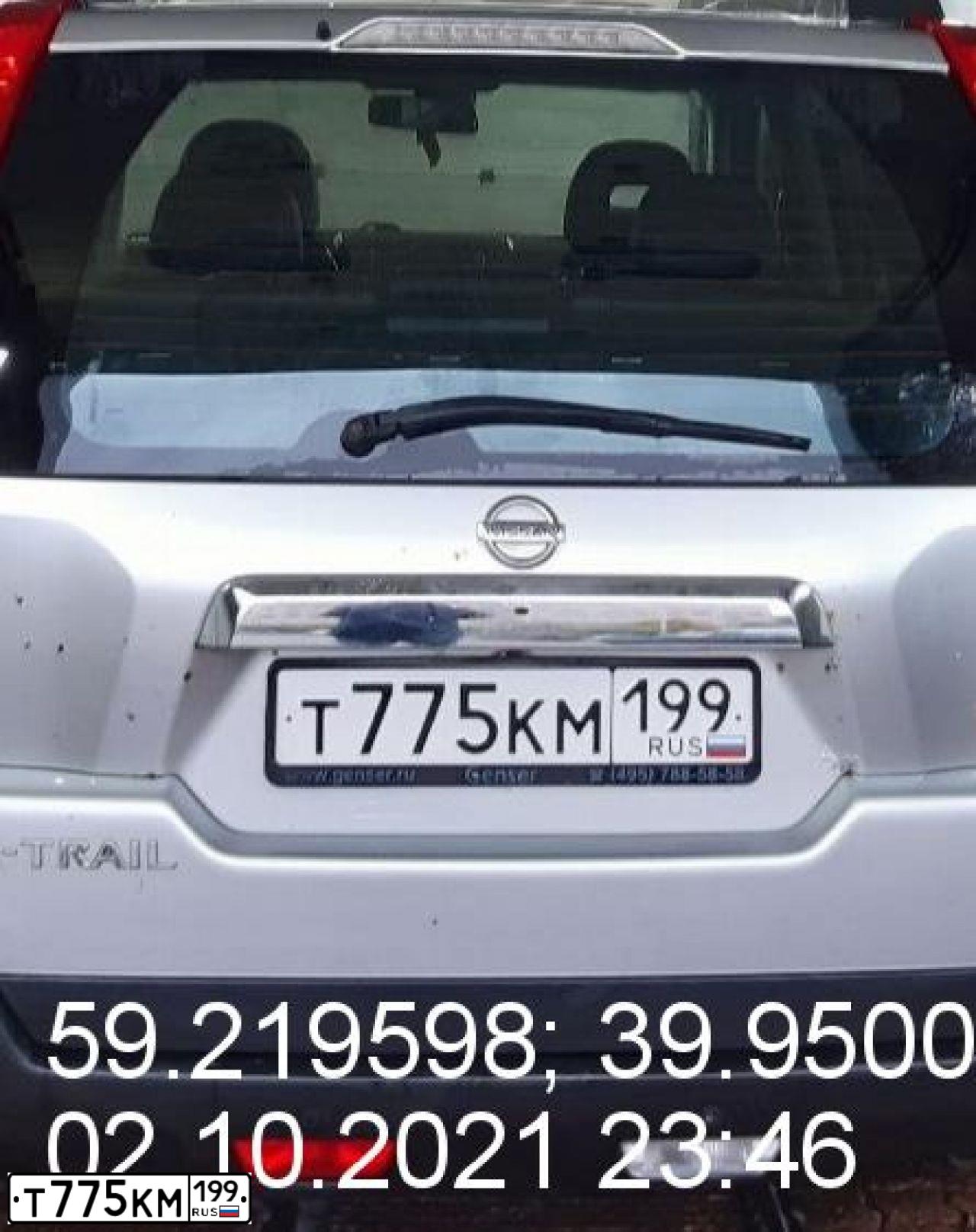 Фото автомобиля NISSAN X-TRAIL, 2008 — госномер Е239КМ11. Цвет: СЕРЫЙ МЕТАЛЛИК