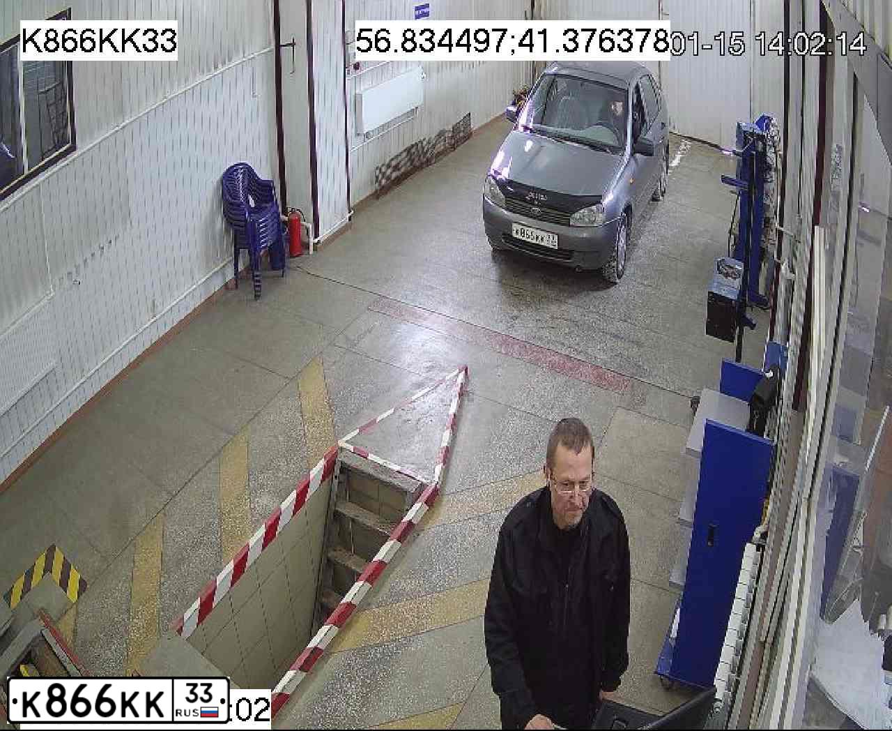 Фото автомобиля LADA 1118 KALINA, 2011 — госномер А605СЕ37. Цвет: ТЕМНО-СЕРЫЙ