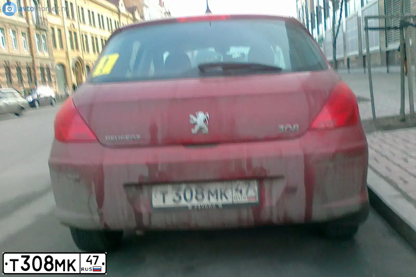 Фото автомобиля PEUGEOT 308, 2008 — госномер М066НТ67. Цвет: Красный